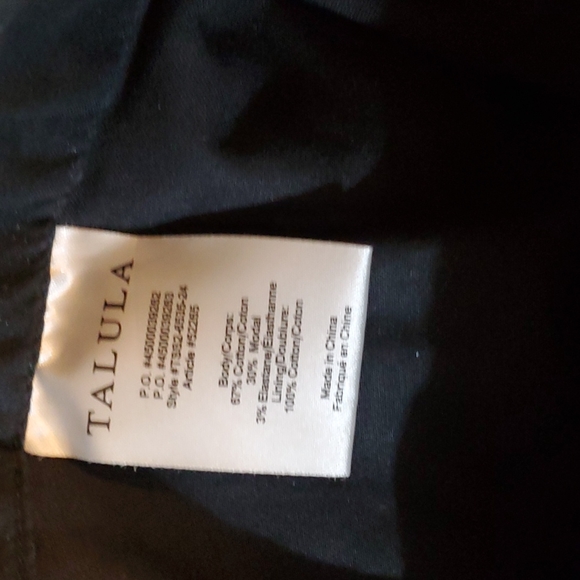 TALULA Shorts size 8 - Picture 3 of 4